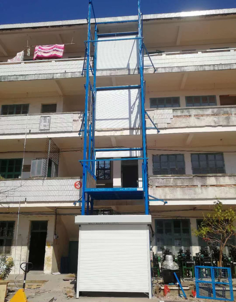 電動(dòng)卷簾門液壓升降貨梯